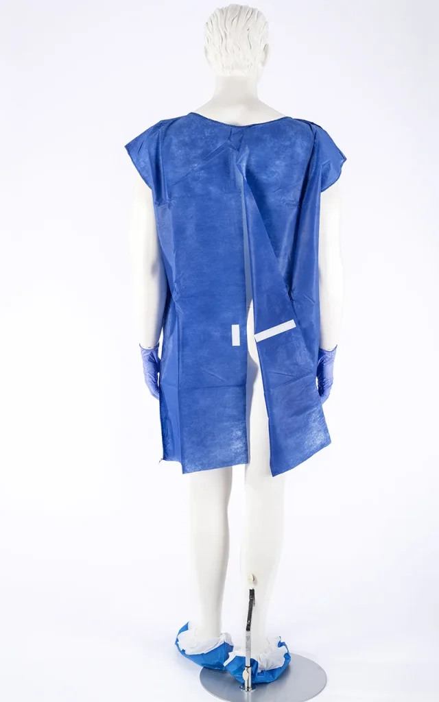 Chemise de nuit ouverte